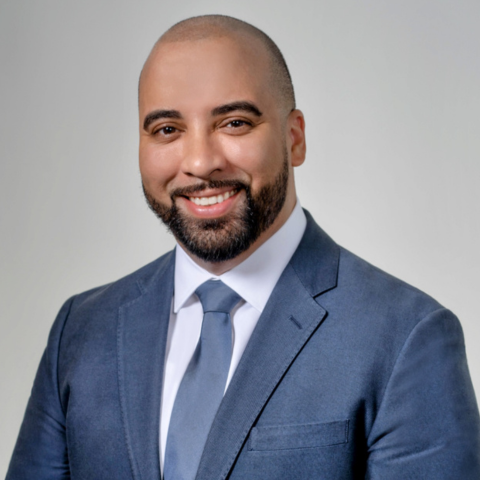 Elvi Valenzuela World Insurance Broker