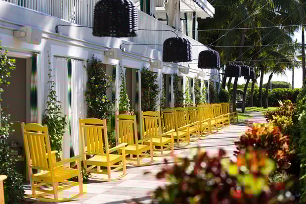 Images Kimpton Surfcomber Hotel by IHG