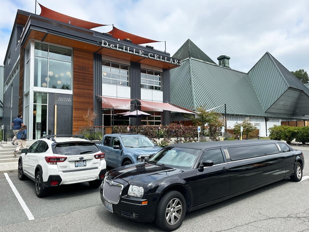 Images Starline Town Car & Limousine Service