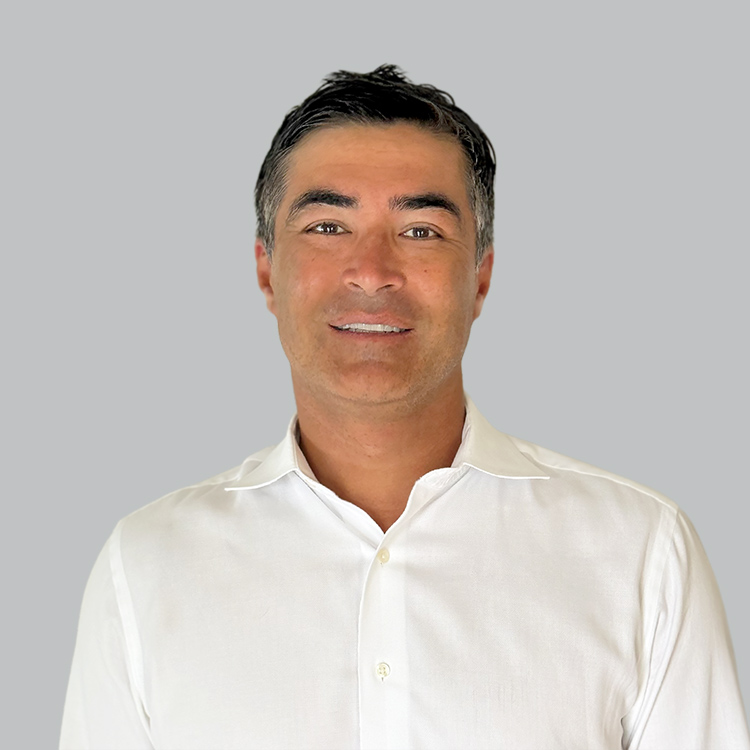 Headshot of Michael Kent, a wealth advisor at Chase