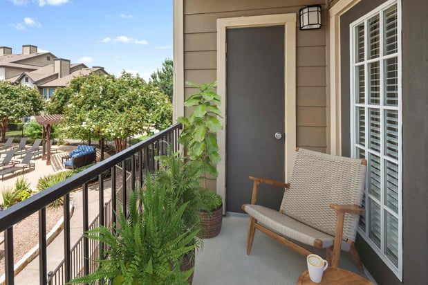 Images Camden Amber Oaks Apartments