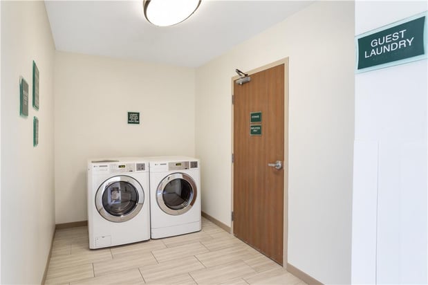 Images Best Western Plus Executive Hotel & Suites