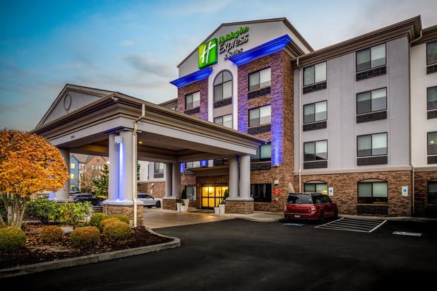 Images Holiday Inn Express & Suites Vancouver Mall/Portland Area by IHG