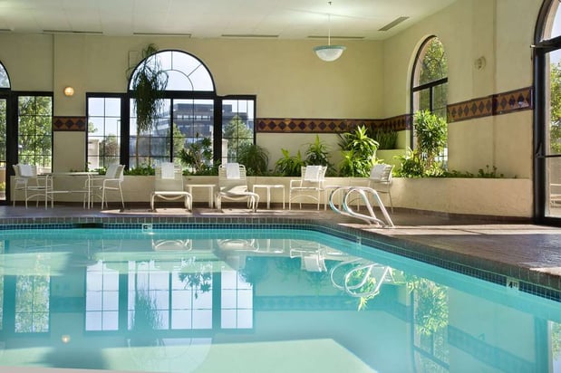 Images Embassy Suites by Hilton Kansas City International Airport