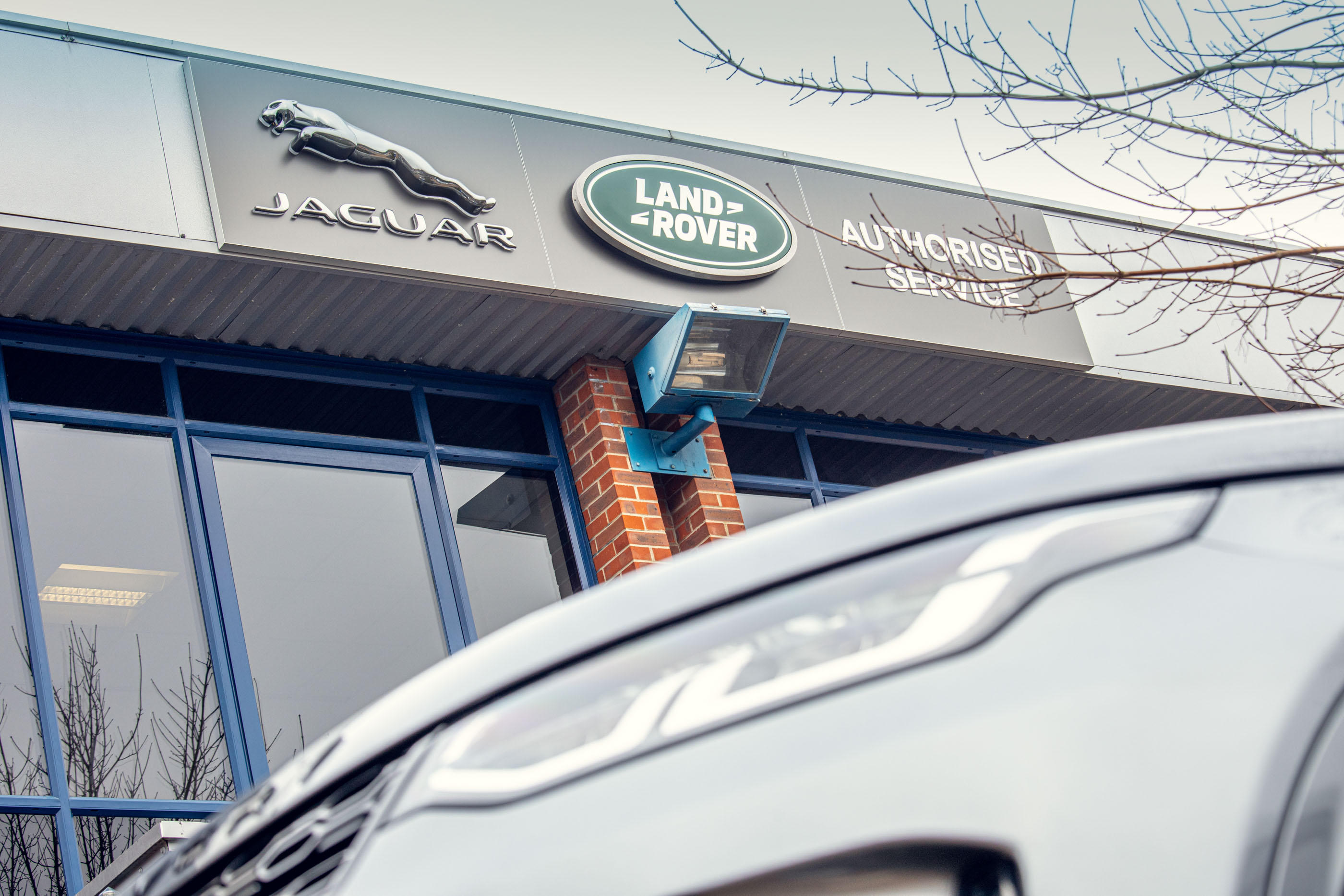 Sytner Land Rover Ascot Service Bracknell 01344 631700