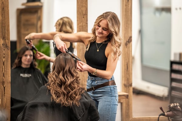 Bilder Friseursalon Alpenkamm