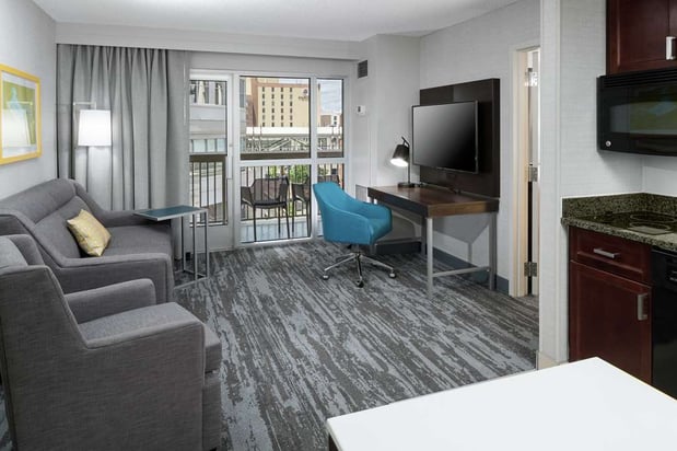 Images Hampton Inn & Suites Memphis-Beale Street