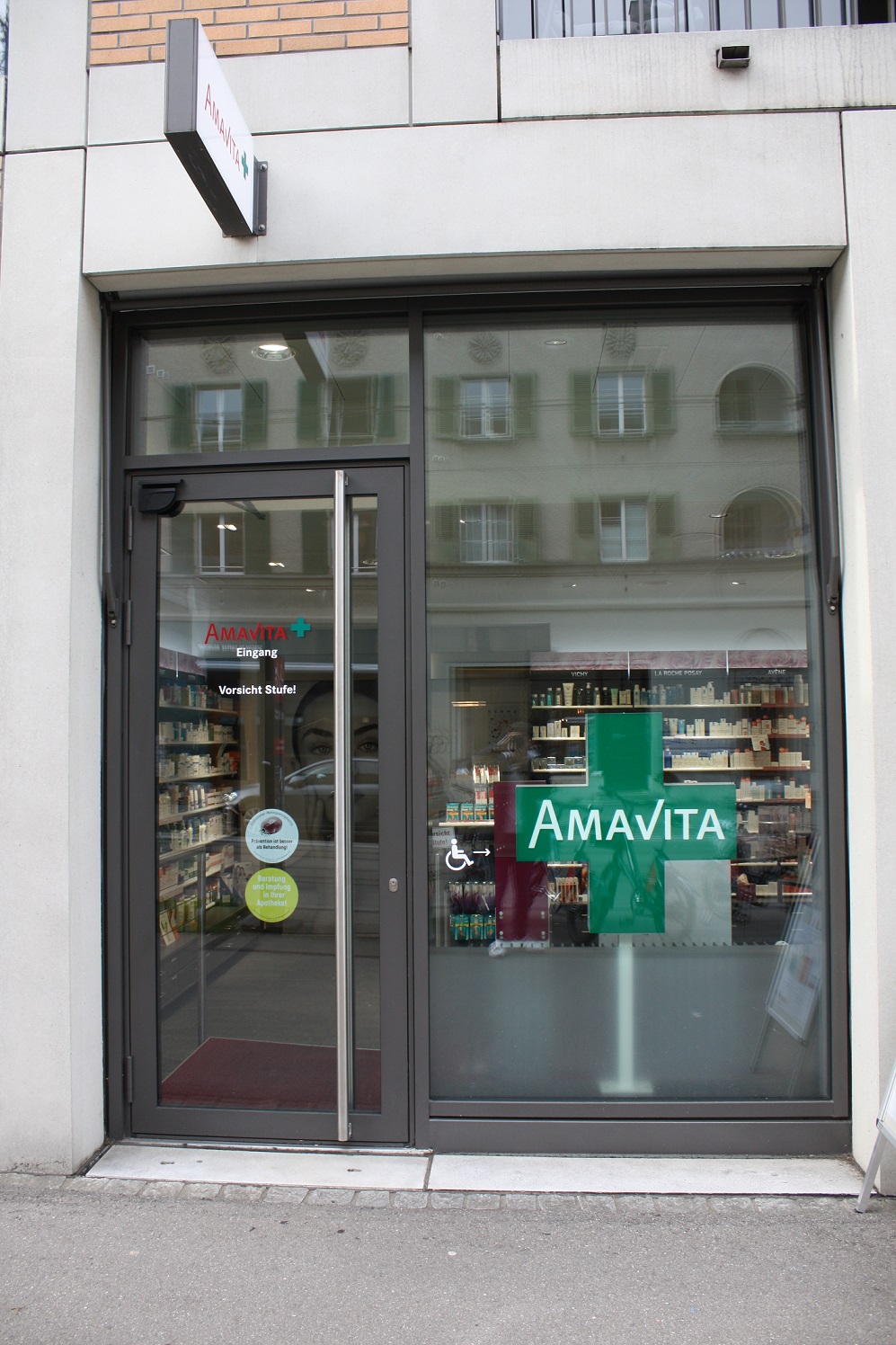 Bilder Amavita Apotheke Breitenrain