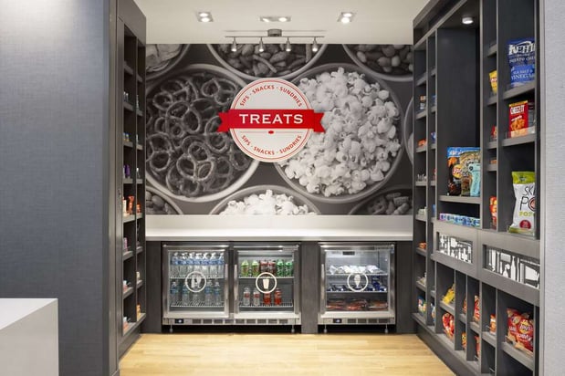 Images Hampton Inn & Suites St. Charles Old Town Area