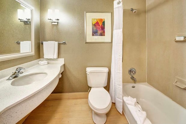 Images Hilton Garden Inn Portland Airport