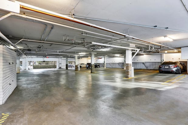 Images Peach Tree Court Apartments
