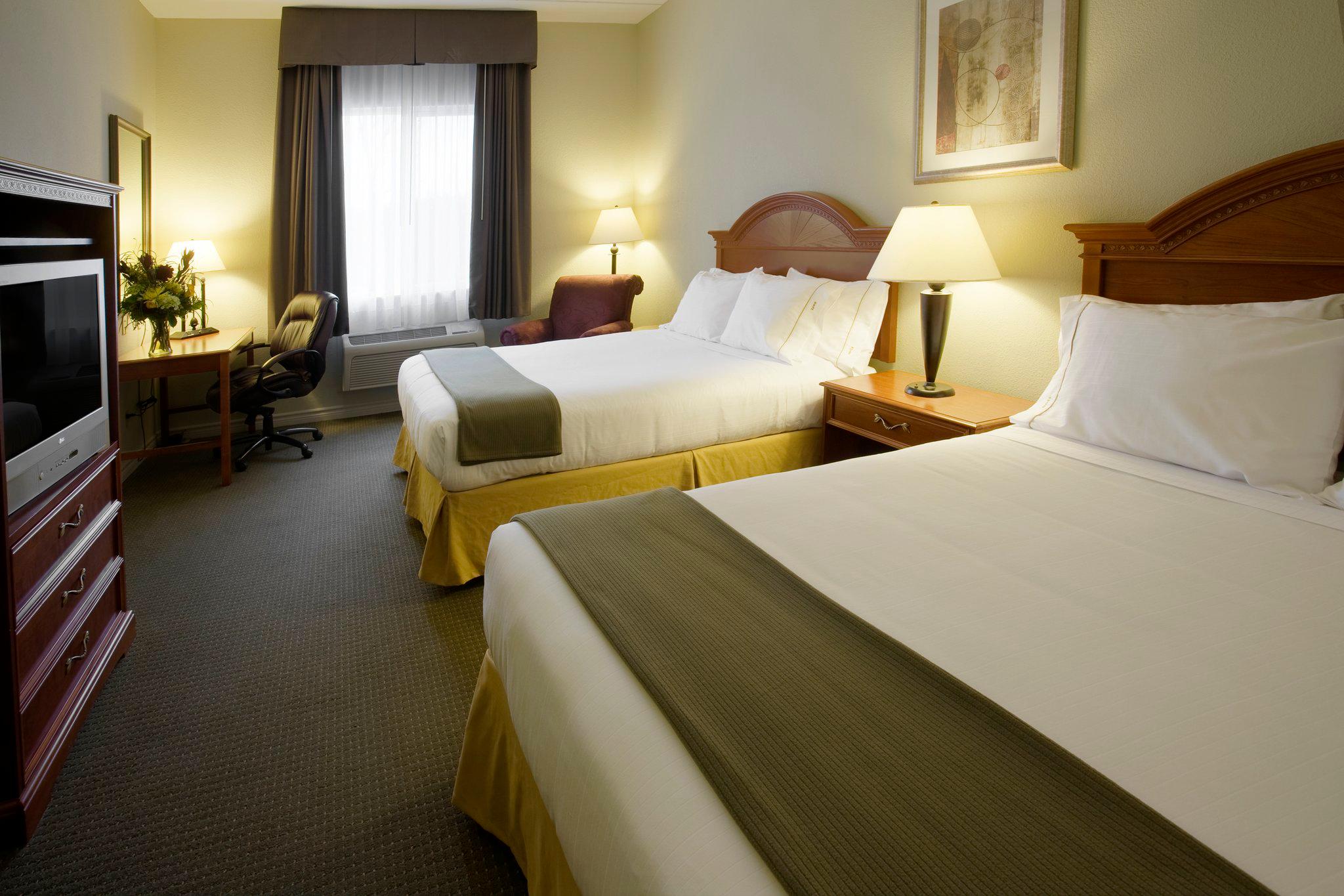 Holiday Inn Express & Suites 1000 Islands - Gananoque, an IHG Hotel Gananoque (613)382-8338