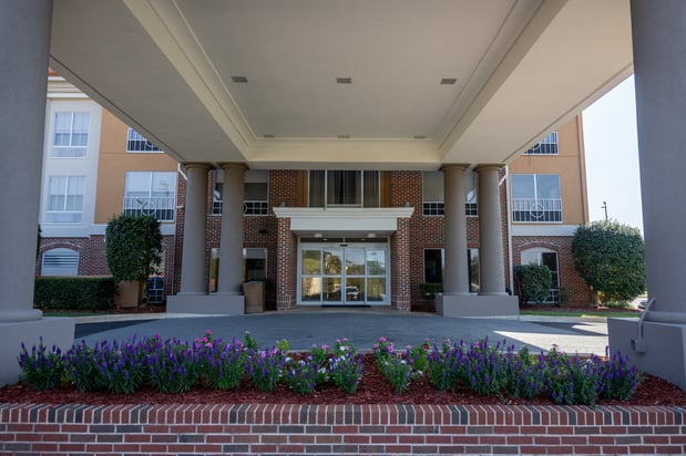 Images Holiday Inn Express & Suites Vicksburg by IHG