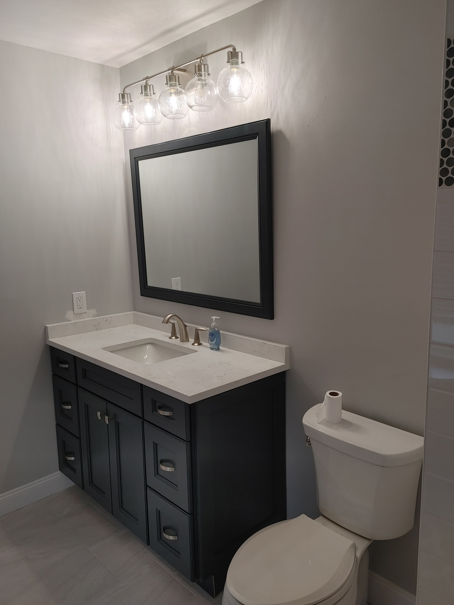 Noviello Contracting & Remodeling Services LLC Image