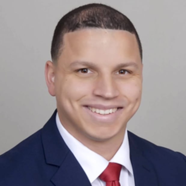 Images Edward Jones - Financial Advisor: Trayon McNairy