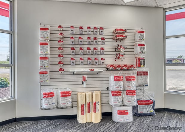 Images CubeSmart Self Storage