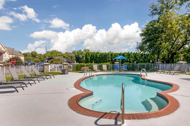 Images Best Western Plus Revere Inn & Suites