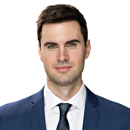 Derek Kenney headshot.