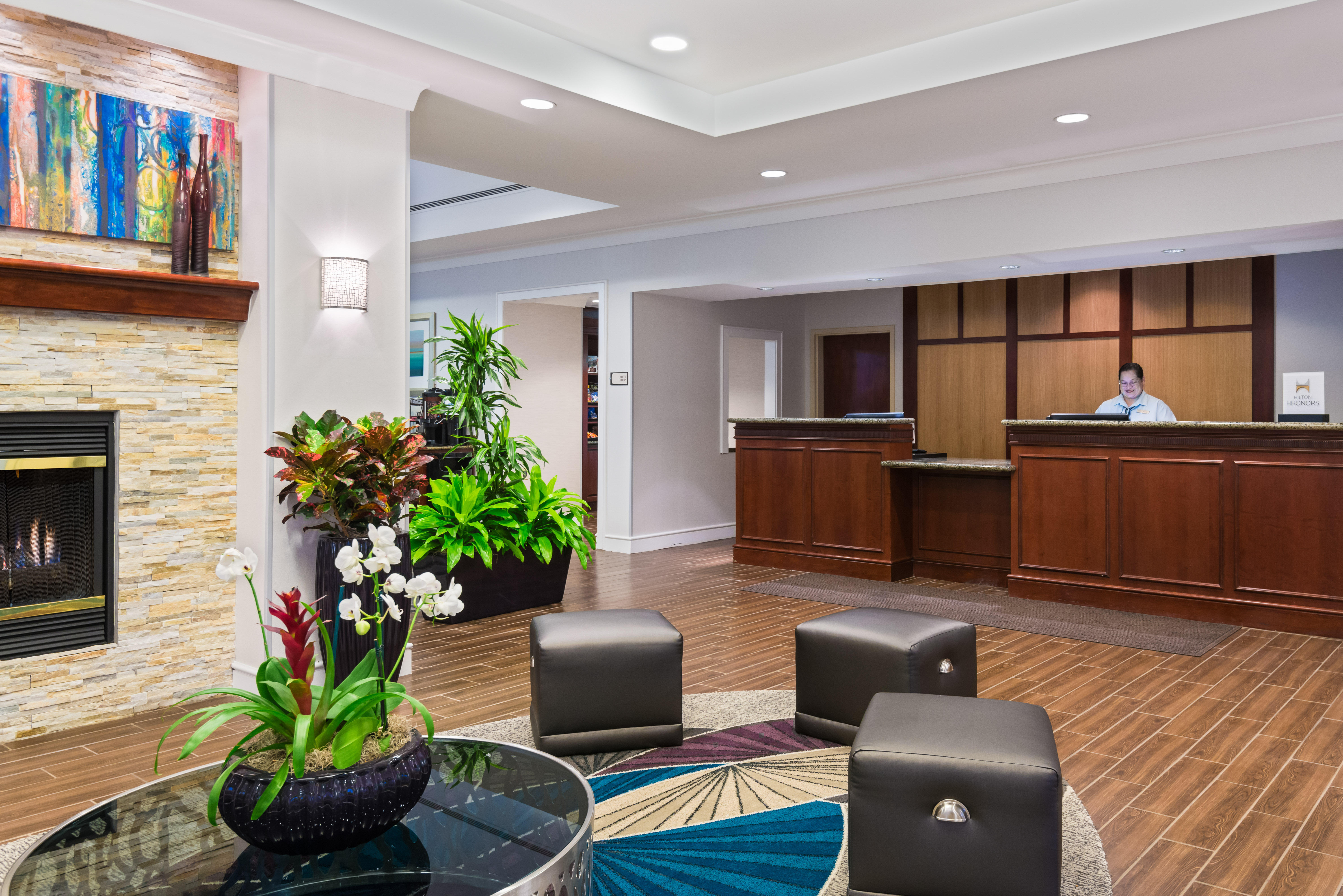 Homewood Suites by Hilton Jacksonville-South/St. Johns Ctr. Photo