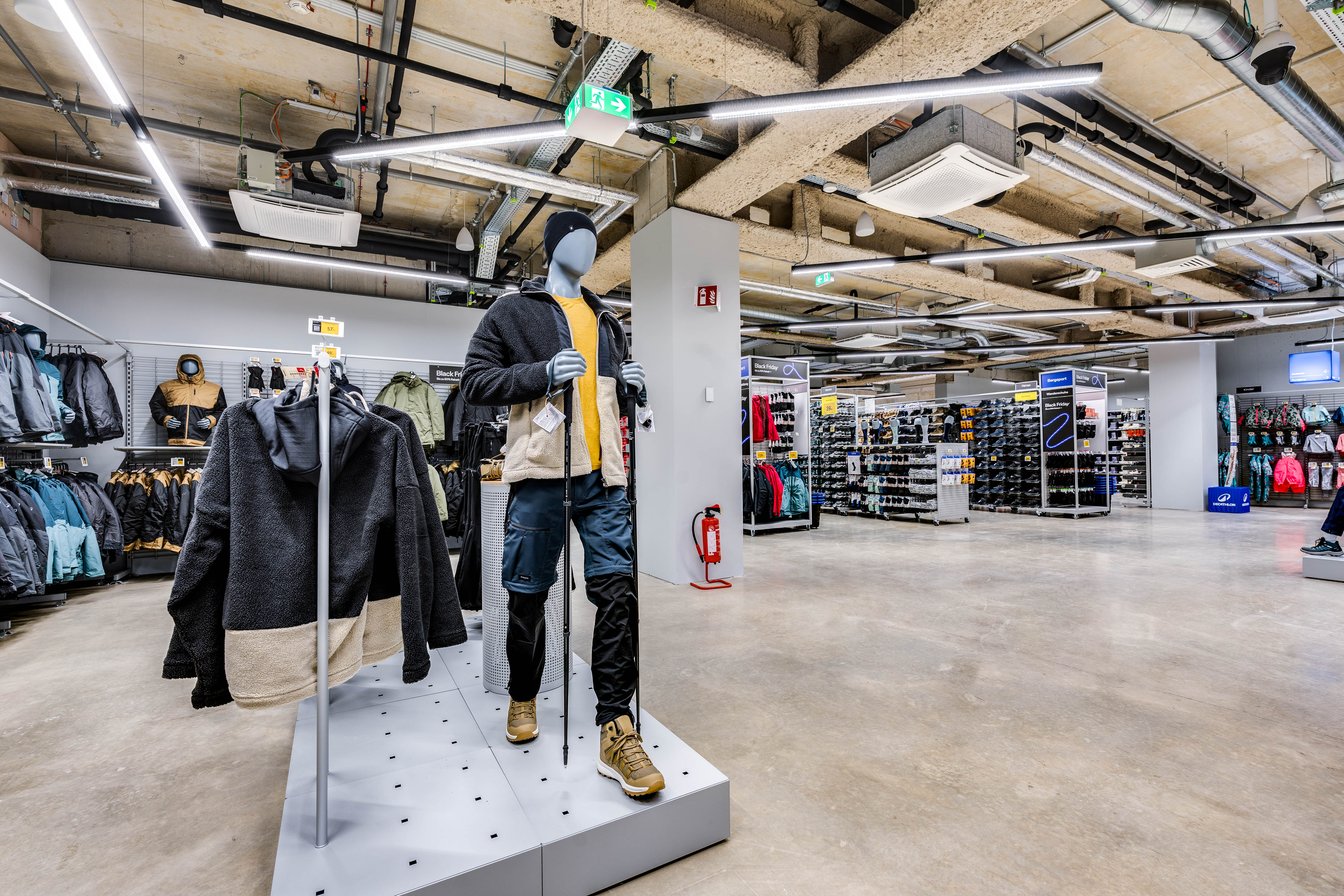 Bilder DECATHLON Nürnberg im WÖHRL