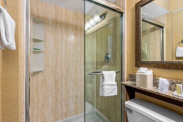 Images Holiday Inn & Suites Clearwater Beach by IHG