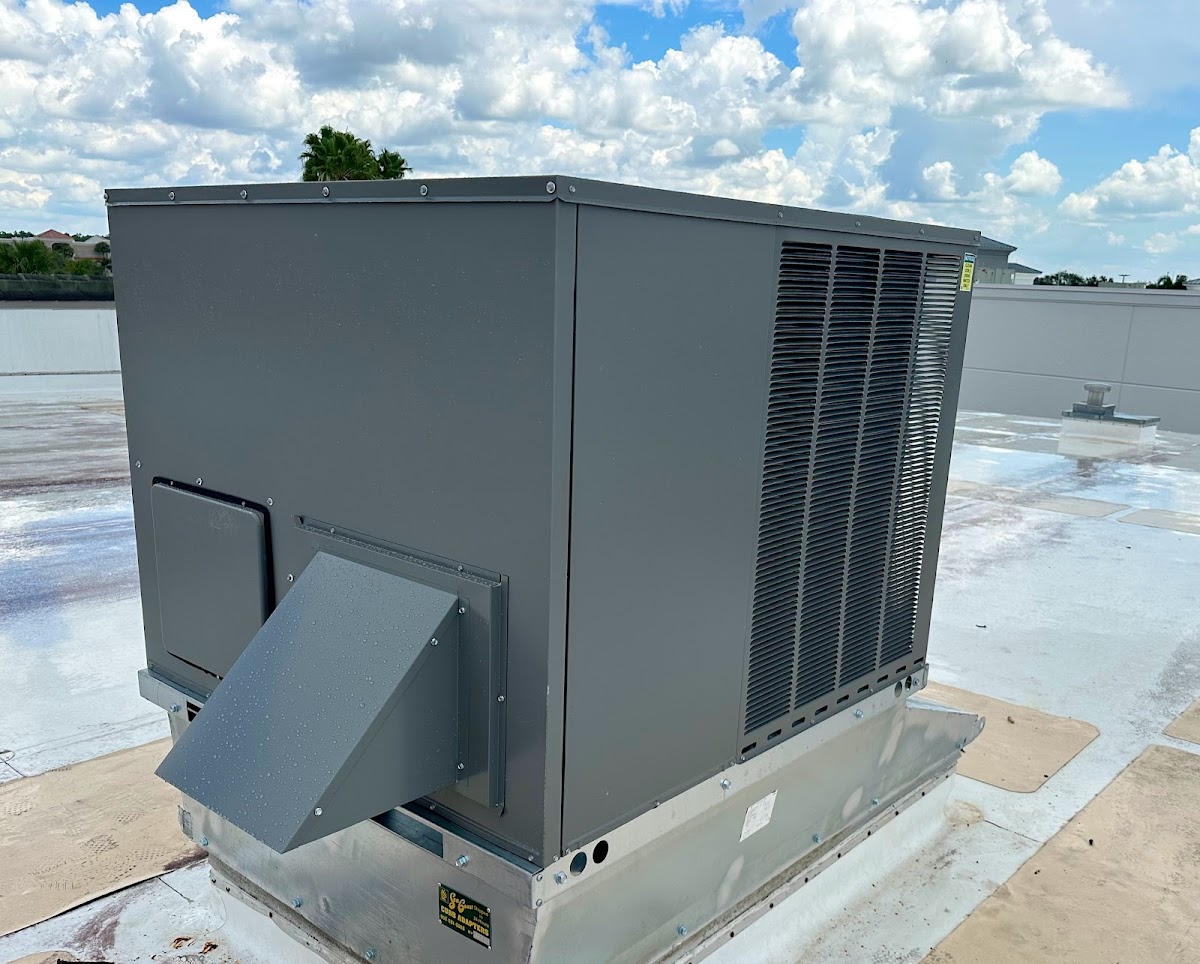 Commercial rooftop HVAC package unit installed to provide reliable heating, cooling, and airflow for the property.