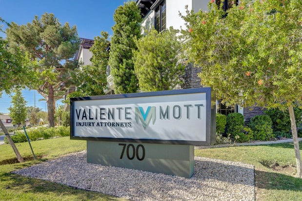 Images Valiente Mott Injury Attorneys