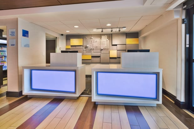 Images Holiday Inn Express Waldorf by IHG