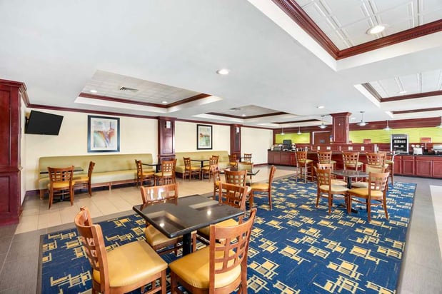 Images Best Western Plus Pratt