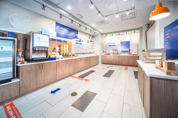 Images Holiday Inn Express & Suites Brevard – City Center by IHG