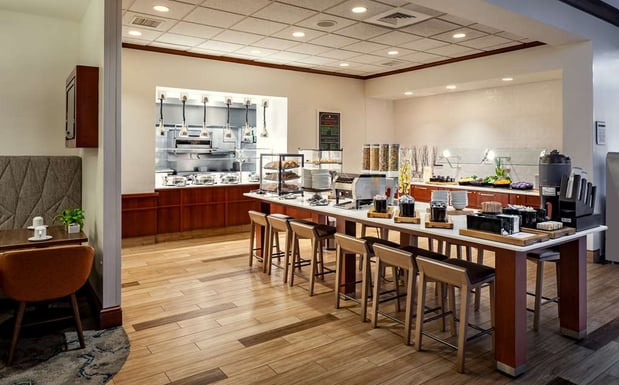 Images Hilton Garden Inn Chicago OHare Airport