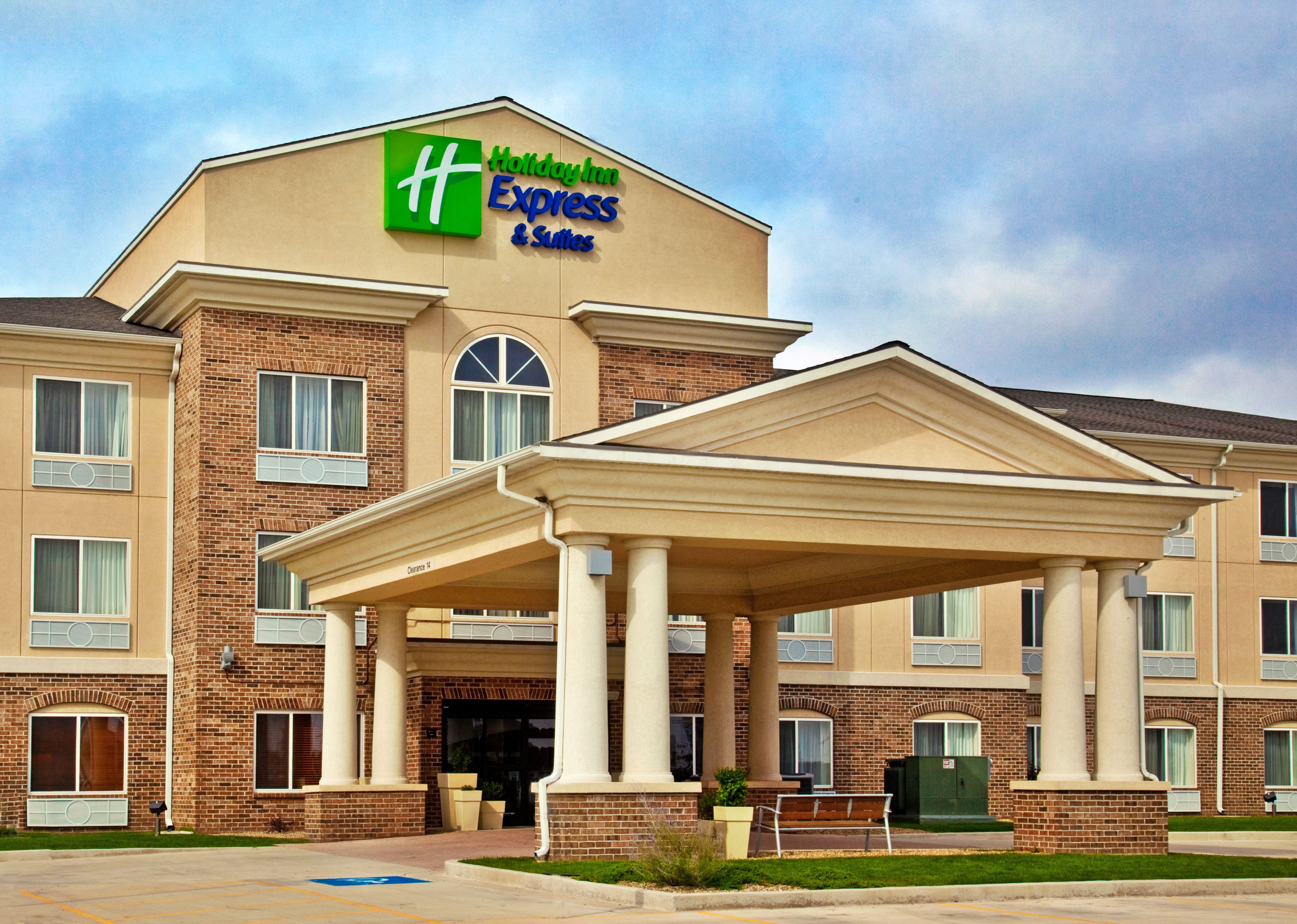 Holiday Inn Express & Suites Jacksonville in Jacksonville, TX | Whitepages