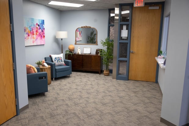 Images Pasadena Villa Outpatient Treatment Center - Des Moines