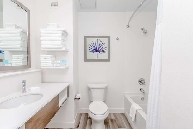 Images Hampton Inn & Suites Panama City Beach-Beachfront