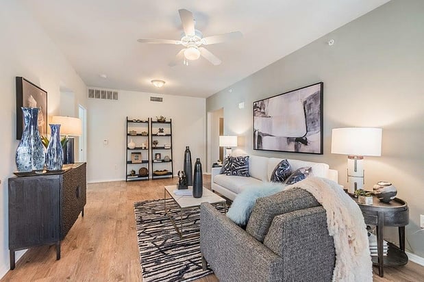 Images Grand Estates @ Keller