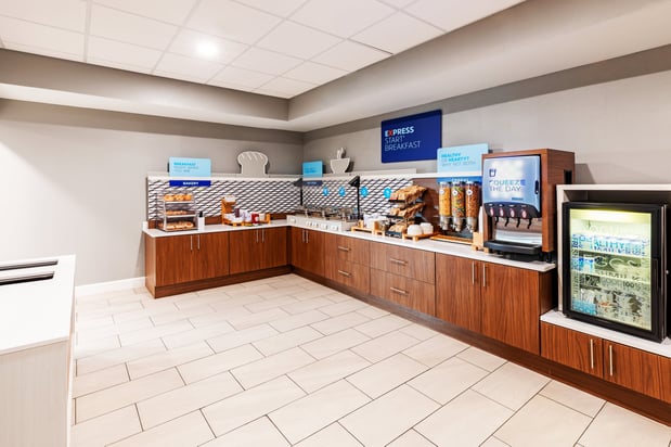 Images Holiday Inn Express & Suites del Rio by IHG