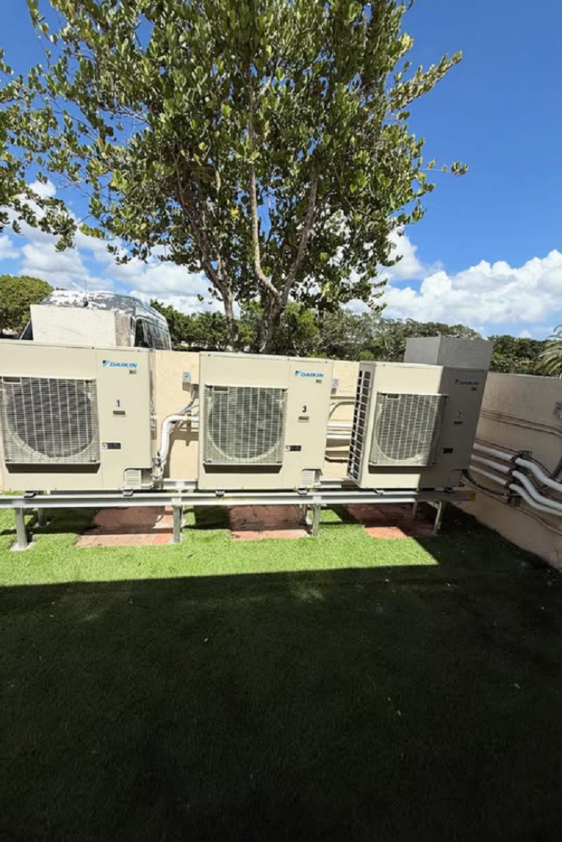 Llarena Service Center LLC Image