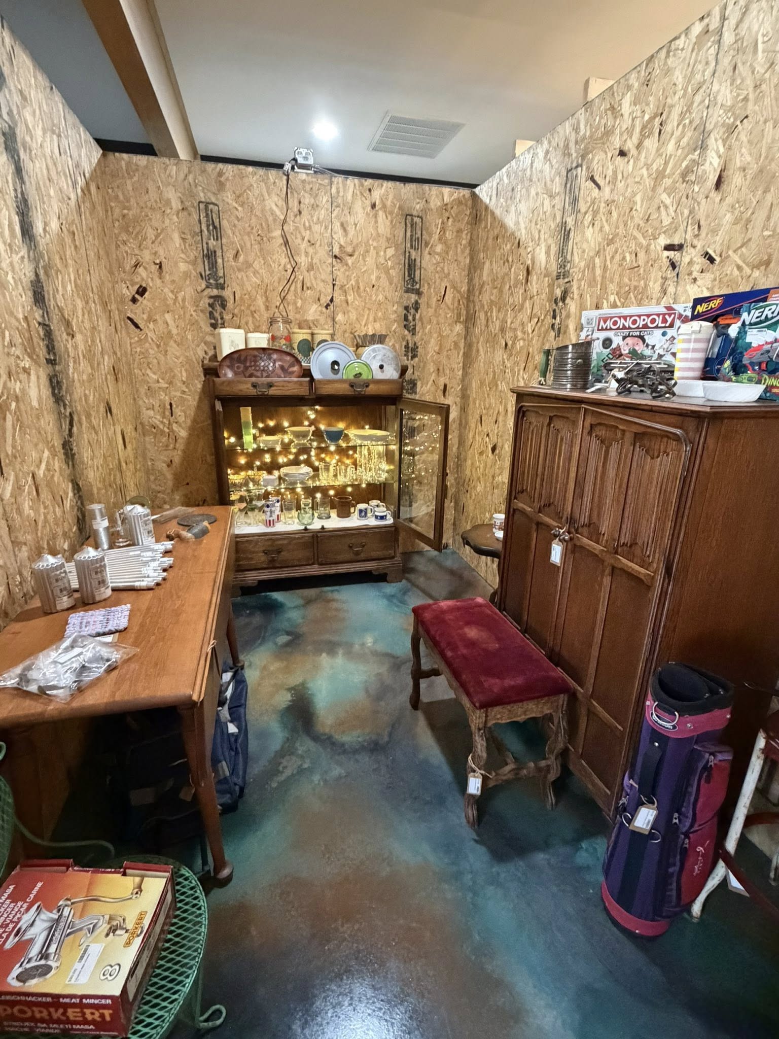 The Rusty Nail Vintage Market Image