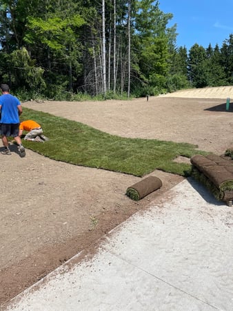 Images Van's Lawn & Property Maintenance LLC