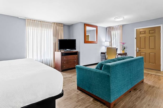 Images SureStay Studio by Best Western Pensacola