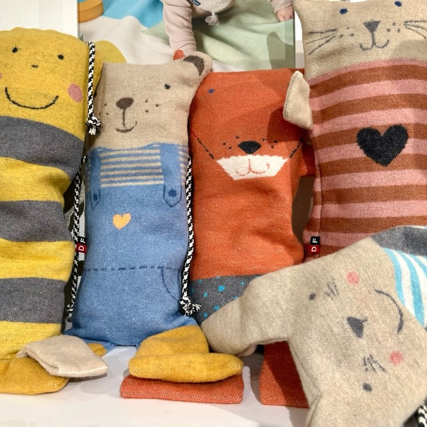 Images Barefoot Stitches & Gifts