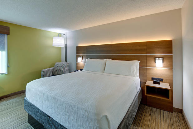 Images Holiday Inn Express Nashville W I40/Whitebridge Rd by IHG