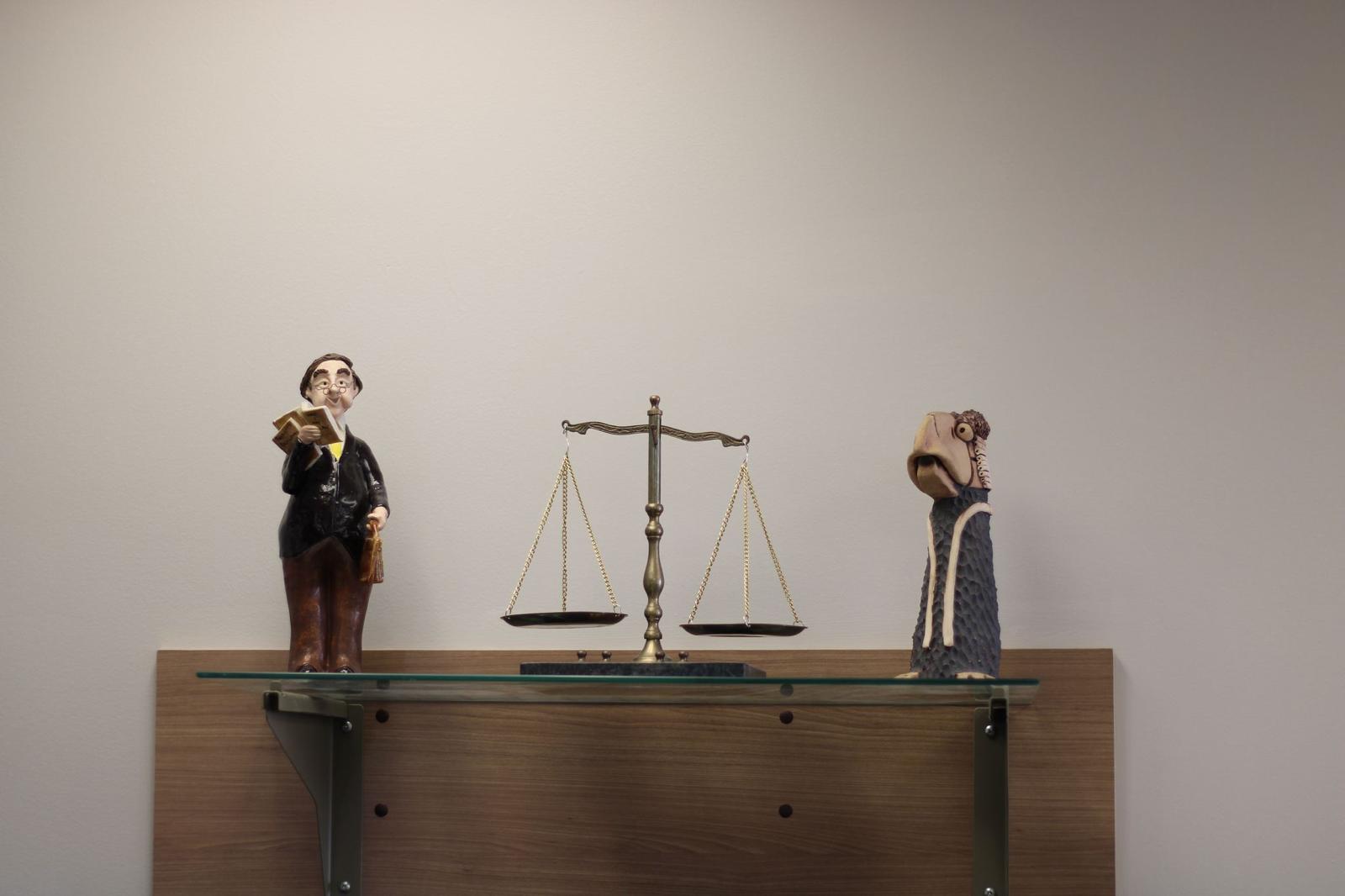 Images Liverman Arrais - Avocat Droit des Affaires, Droit Criminel, Litiges, Droit Familial, Successions