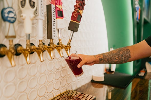 Images Mulligans Sports Bar & Golf Club