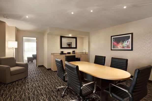 Images Embassy Suites by Hilton Convention Center Las Vegas