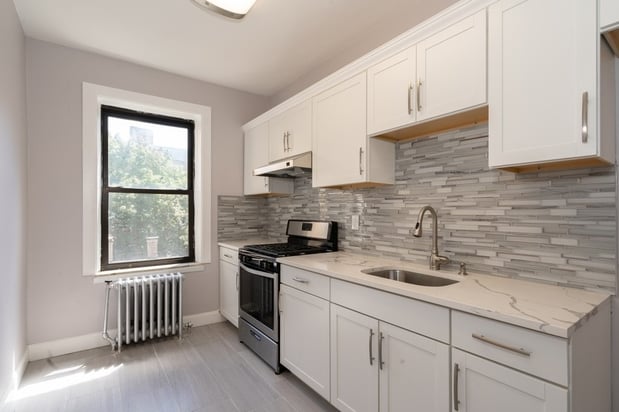 Images Tarek Hassieb, Team Tarek Real Estate Group | Liberty Realty | Hoboken Office