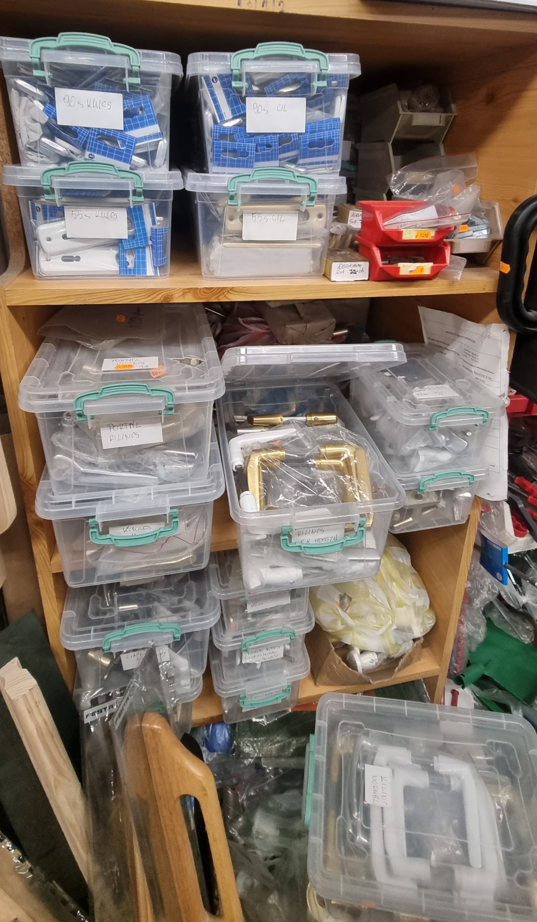 Images 100 Mester Barkácsbolt