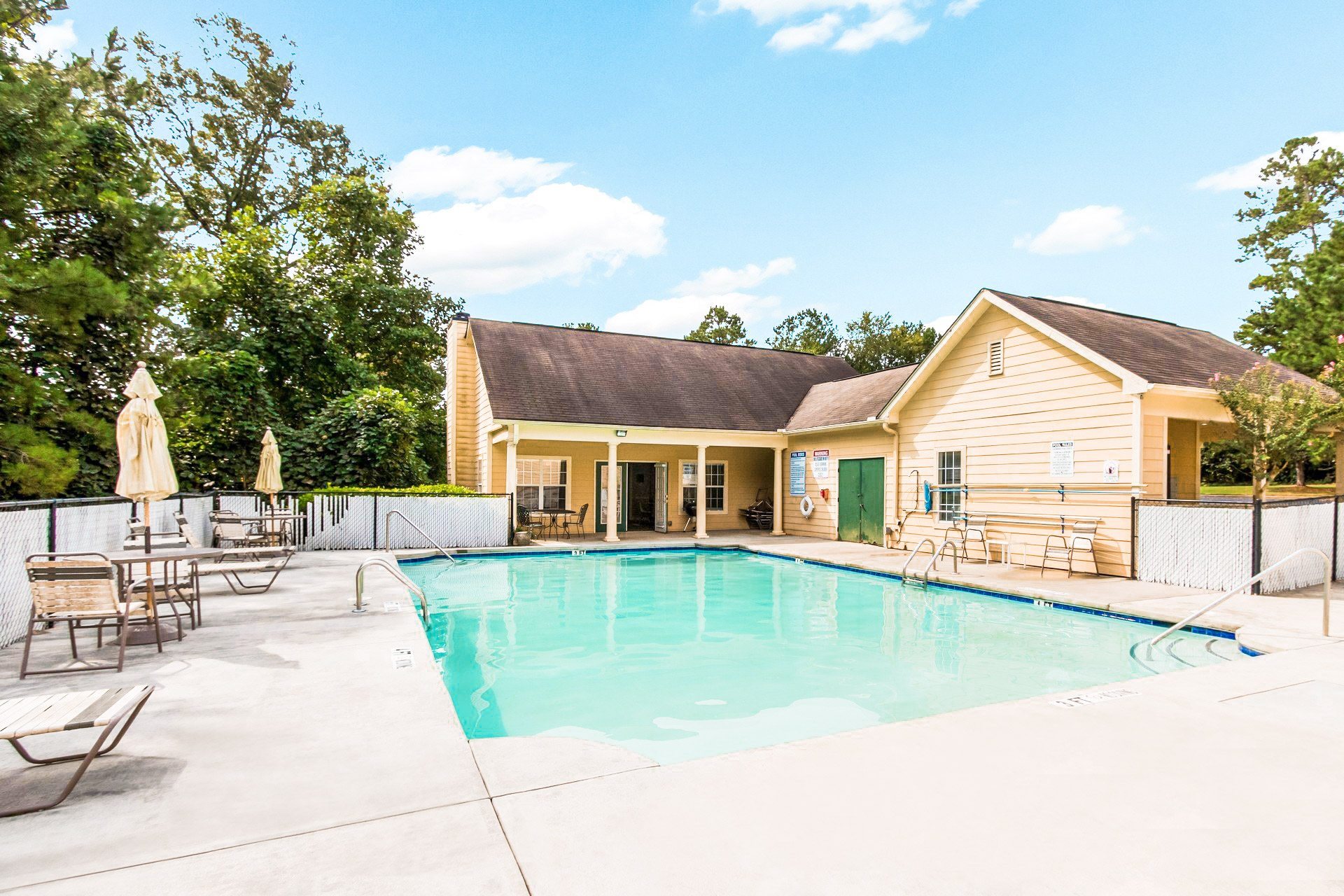 Sparking Swimming Pool