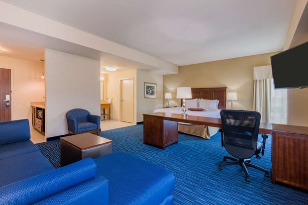 Images Hampton Inn & Suites Downtown Owensboro/Waterfront