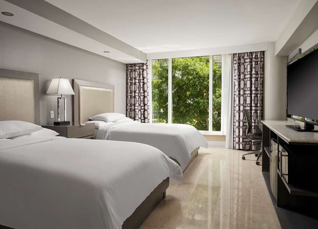 Images DoubleTree by Hilton Grand Hotel Biscayne Bay